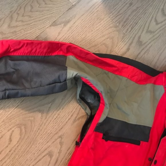 Boulder Gear WindBreaker Jacket - Picture 3 of 4